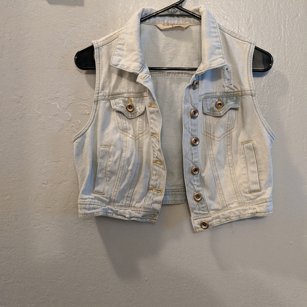 Jean Vest